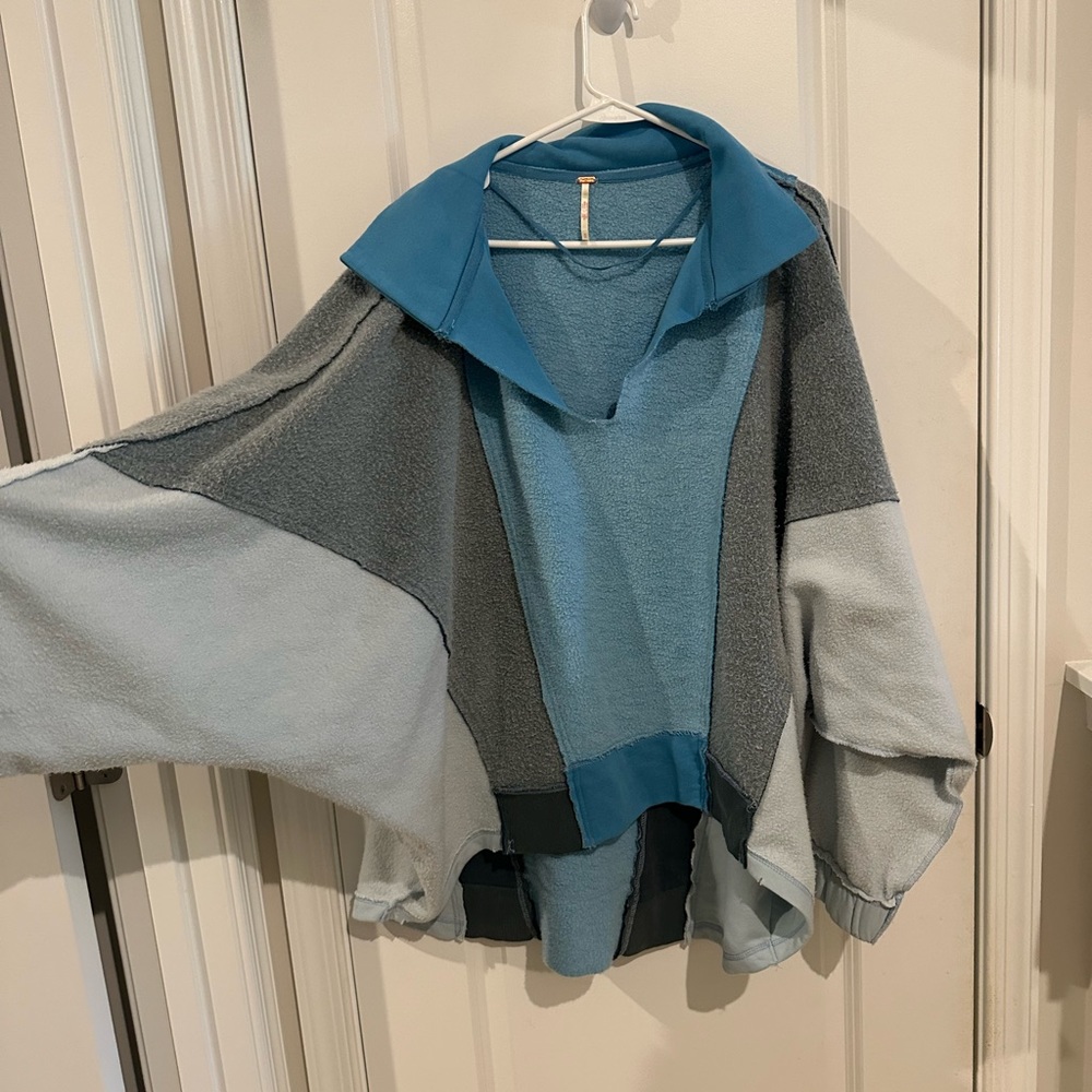 Free people sweatshirt